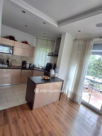 Eladó családi ház, Budapesten, XVI. kerületben 187 M Ft