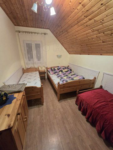 Eladó nyaraló, Balatonfenyvesen 144.9 M Ft, 2+6 szobás