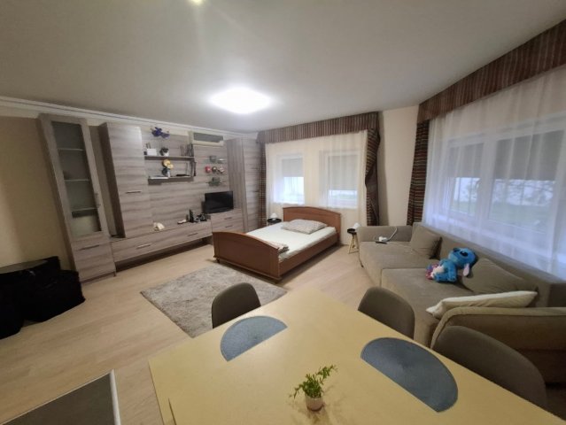 Eladó téglalakás, Hajdúszoboszlón 38.9 M Ft, 1 szobás