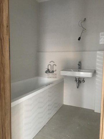 Eladó téglalakás, Budapesten, XVII. kerületben 129.48 M Ft