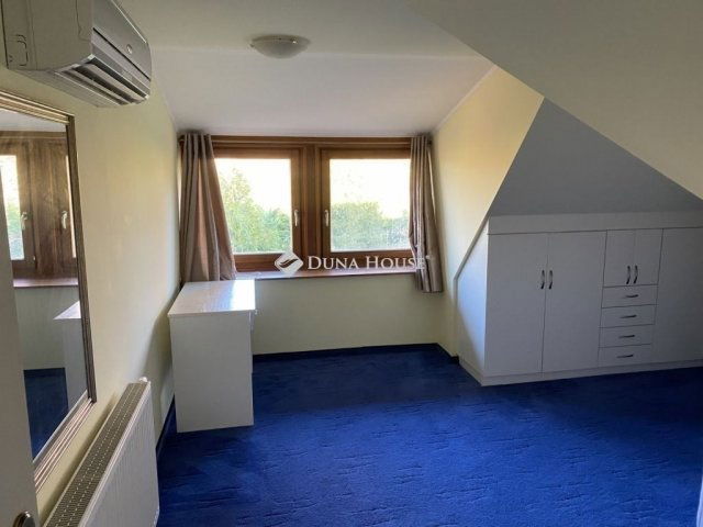 Eladó családi ház, Kecskeméten 165 M Ft, 5 szobás