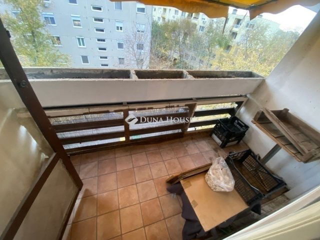 Eladó panellakás, Szegeden 44.9 M Ft, 2 szobás