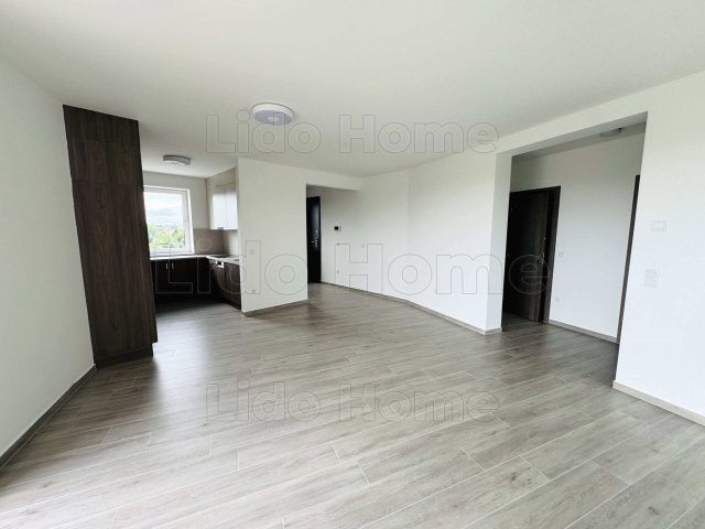 Kiadó téglalakás, albérlet, Győrött 369 E Ft / hó, 4 szobás