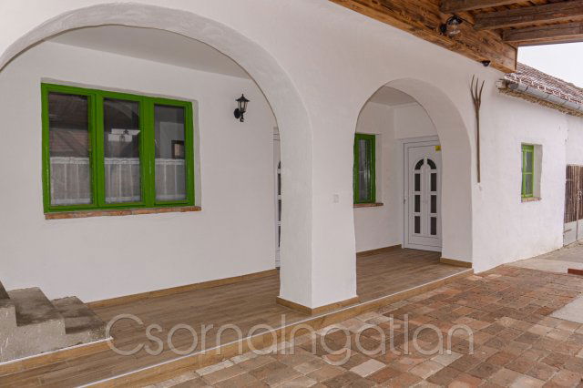 Eladó családi ház, Agyagosszergényben 78 M Ft, 3 szobás