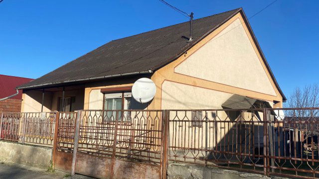 Eladó családi ház, Simontornyán 26 M Ft, 4 szobás