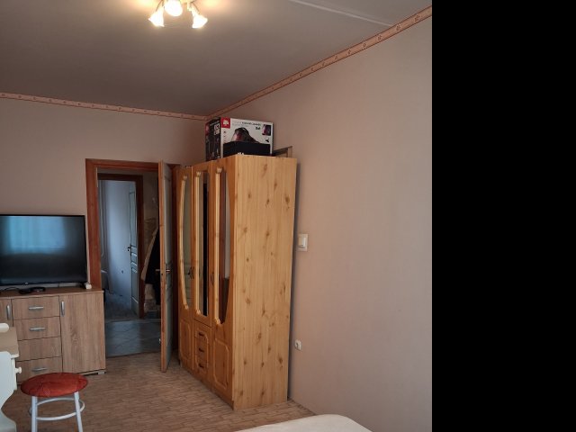 Eladó panellakás, Pécsett 49.9 M Ft, 2 szobás