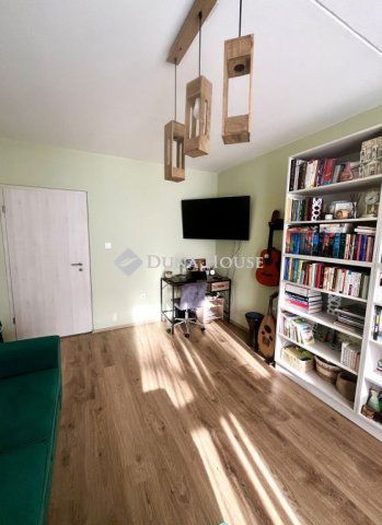 Eladó panellakás, Pécsett, Fazekas Mihály utcában 49.9 M Ft