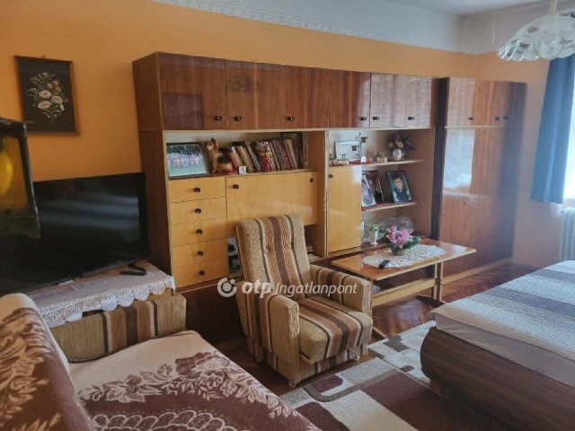 Eladó családi ház, Nagyfügeden 22.5 M Ft, 2 szobás