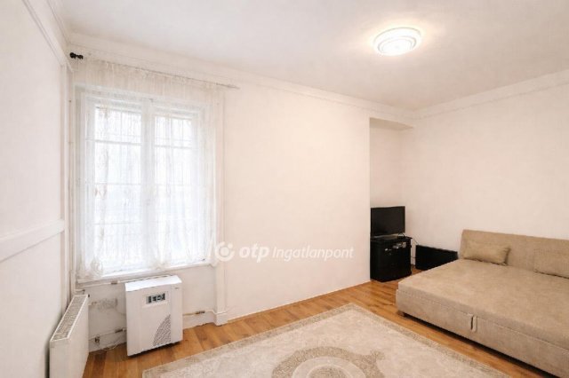Eladó téglalakás, Budapesten, VIII. kerületben 66.2 M Ft