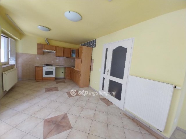 Eladó ikerház, Nyíregyházán 76.9 M Ft, 6 szobás