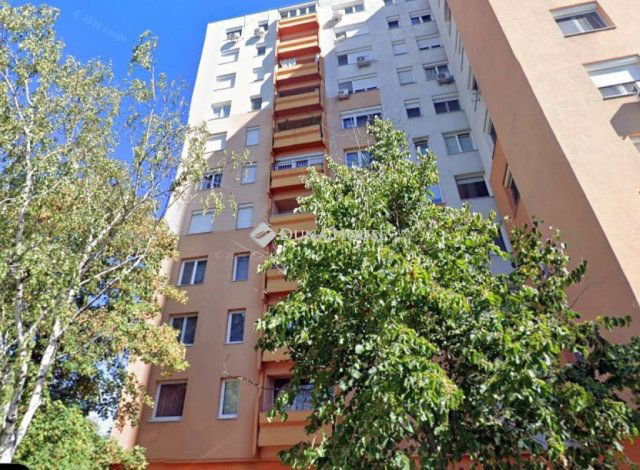 Eladó panellakás, Budaörsön 76.9 M Ft, 1+2 szobás