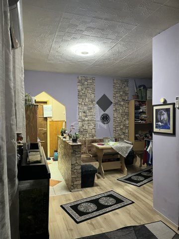 Eladó téglalakás, Hajmáskéren 25.9 M Ft, 2+1 szobás