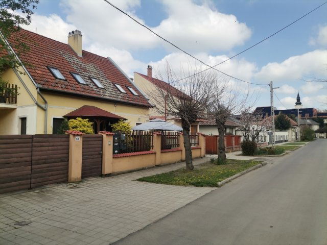 Eladó téglalakás, Gyulán 55 M Ft, 2+2 szobás