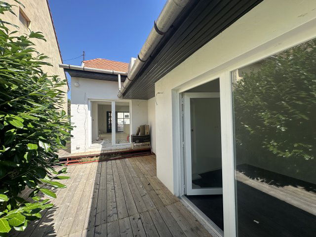 Eladó családi ház, Budaörsön 79.9 M Ft, 2 szobás