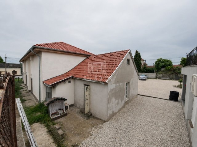 Eladó üzlethelyiség, Enyingen 35.9 M Ft / költözzbe.hu