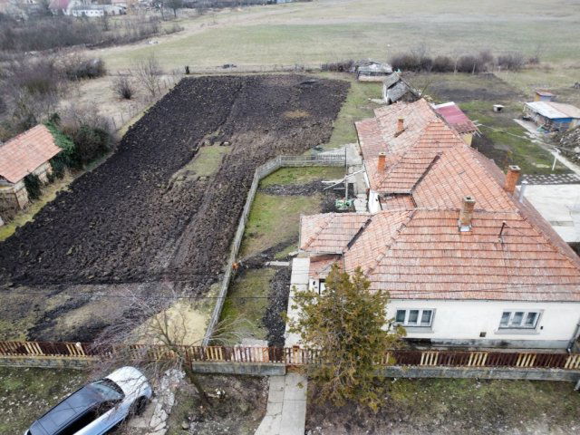 Eladó családi ház, Jászkisérén 10.9 M Ft, 3 szobás