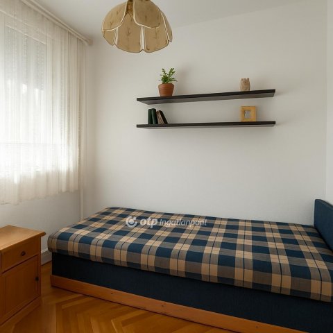 Eladó téglalakás, Egerben 54 M Ft, 2+1 szobás