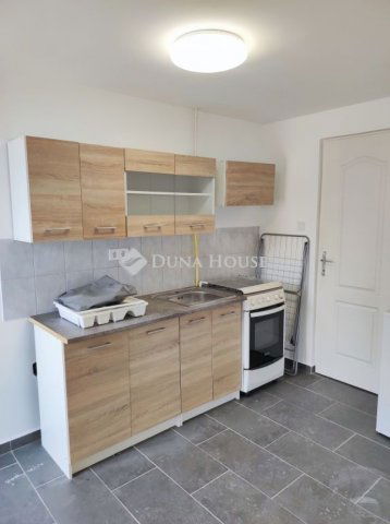 Eladó családi ház, Gyálon 89 M Ft, 1 szobás