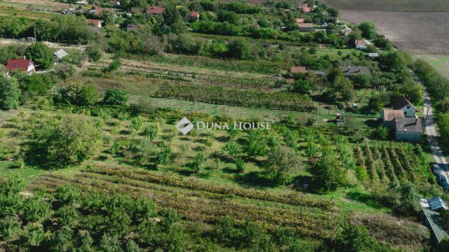 Eladó telek, Tordason 15 M Ft / költözzbe.hu