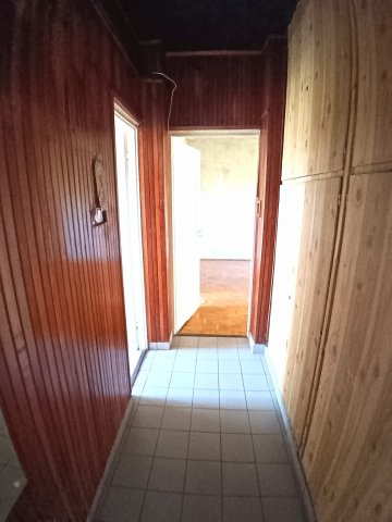 Eladó téglalakás, Szolnokon 32.9 M Ft, 2 szobás