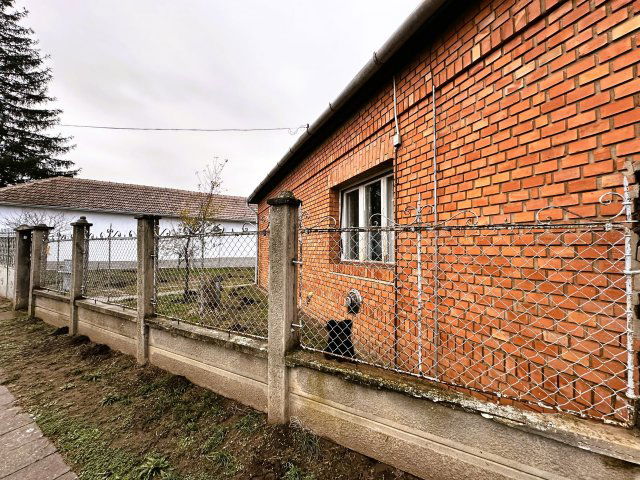 Eladó családi ház, Nagykamaráson 25 M Ft, 3 szobás