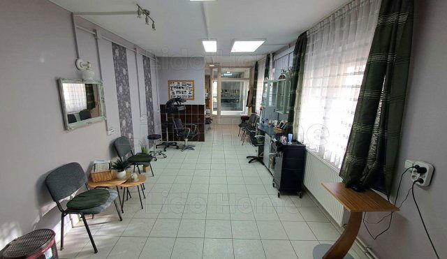 Eladó üzlethelyiség, Zircen 77.5 M Ft / költözzbe.hu
