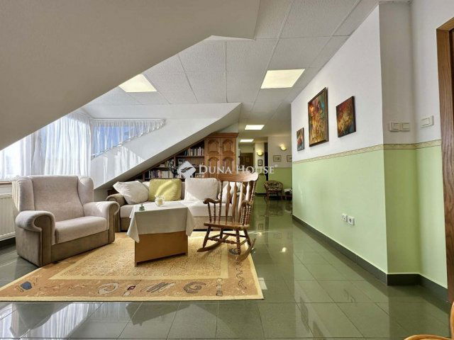 Eladó téglalakás, Zalaegerszegen 68 M Ft, 4 szobás