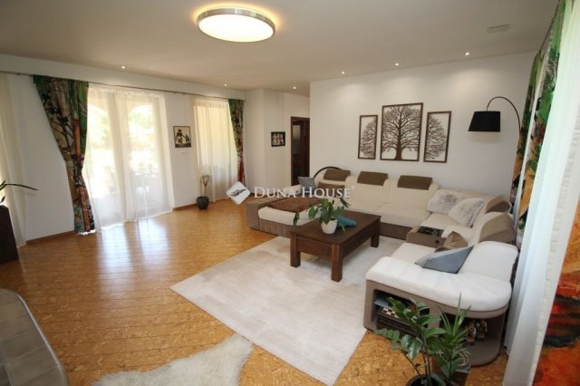 Eladó családi ház, Kecskeméten 219 M Ft, 1 szobás