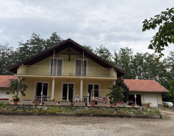 Eladó családi ház, Újlengyelen 185 M Ft, 5 szobás
