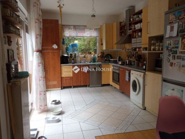 Eladó családi ház, Mányon 82.99 M Ft, 5 szobás