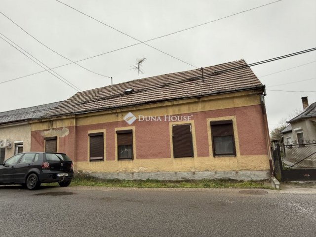 Eladó családi ház, Szentlőrincen 27 M Ft, 4 szobás