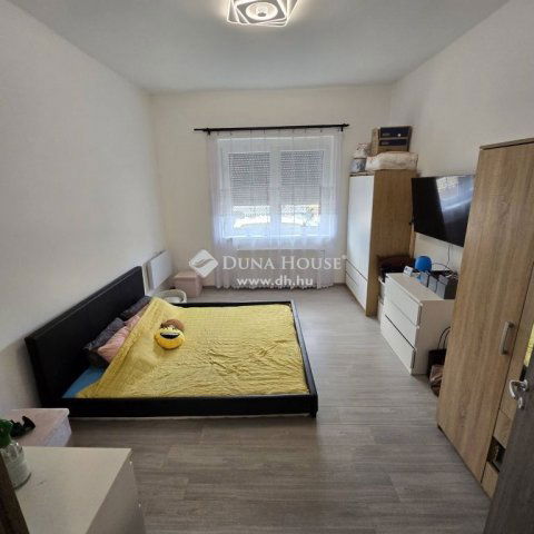 Eladó családi ház, Lajosmizsén 69.9 M Ft, 4 szobás