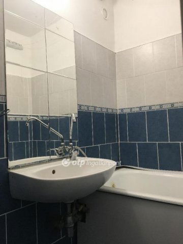 Eladó panellakás, Budapesten, XXI. kerületben 52.9 M Ft