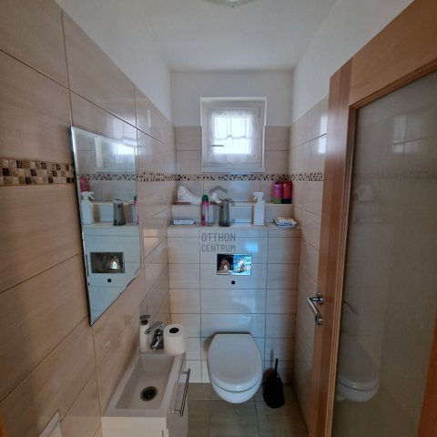 Eladó családi ház, Lentiben 61.5 M Ft, 3 szobás