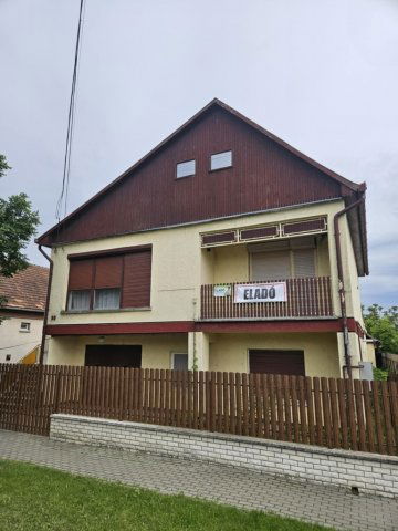 Eladó családi ház, Zagyvarékason 35.99 M Ft, 5 szobás