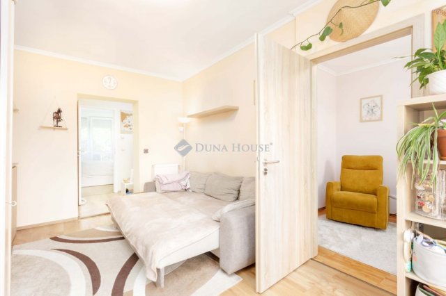 Eladó téglalakás, Mosonmagyaróváron 51.99 M Ft, 3 szobás