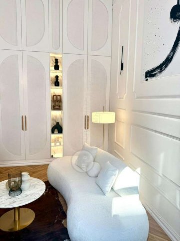 Kiadó téglalakás, albérlet, V. kerületben, Nádor utcában