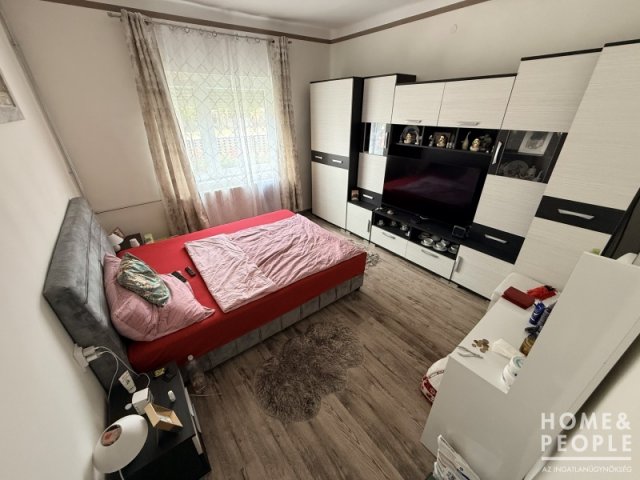 Eladó családi ház, Ásotthalmán 83.999 M Ft, 3 szobás
