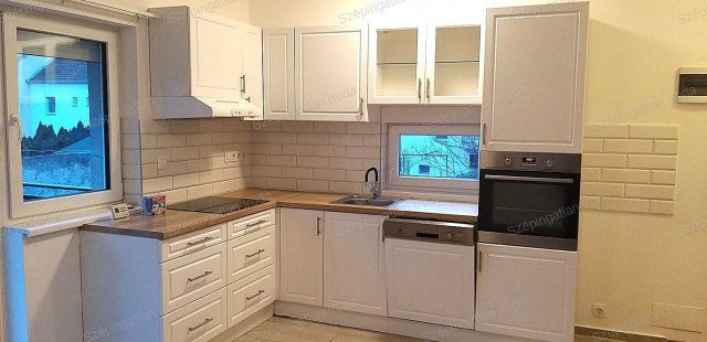 Eladó téglalakás, Sopronban 51 M Ft, 3 szobás