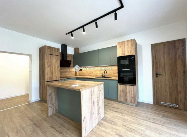 Eladó téglalakás, Pécsett, Jókai utcában 86.9 M Ft, 4 szobás