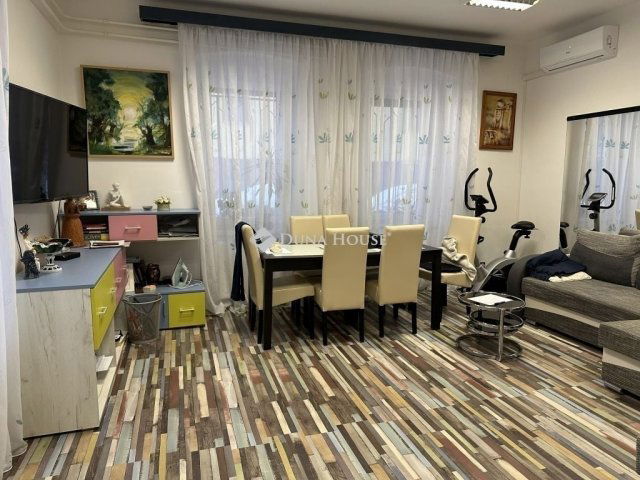 Eladó téglalakás, Szegeden 74.9 M Ft, 3 szobás