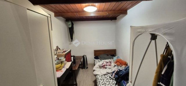 Eladó téglalakás, Budapesten, VI. kerületben 66.9 M Ft, 3 szobás