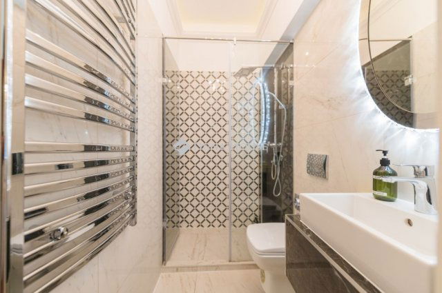 Kiadó téglalakás, albérlet, Budapesten, VI. kerületben