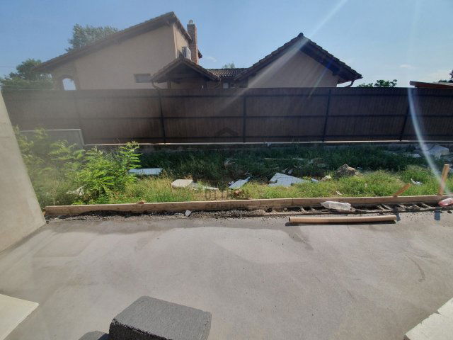 Eladó ikerház, Szigetszentmiklóson 99 M Ft, 4 szobás