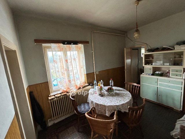 Eladó családi ház, Rábapatonán 39.5 M Ft, 2 szobás