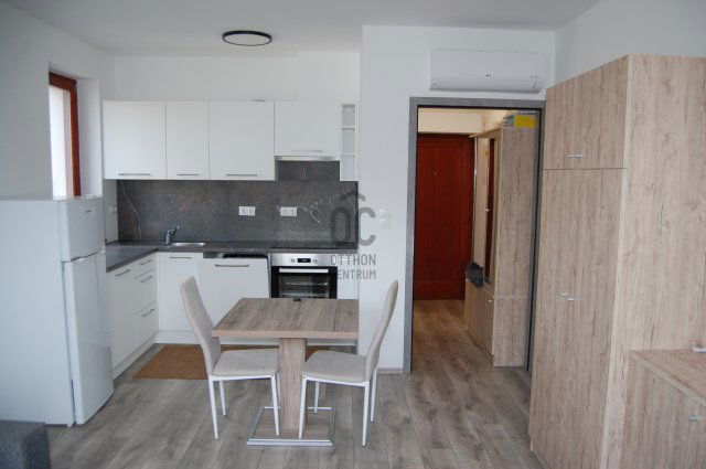 Eladó téglalakás, Kőszegen 36.9 M Ft, 1 szobás