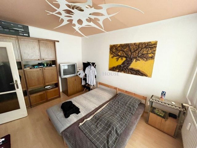 Eladó panellakás, Székesfehérvárott 49.9 M Ft, 2 szobás