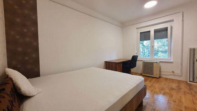 Kiadó téglalakás, albérlet, Debrecenben 215 E Ft / hó, 2 szobás