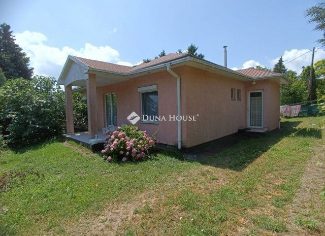 Eladó családi ház, Vonyarcvashegyen 89 M Ft, 7 szobás