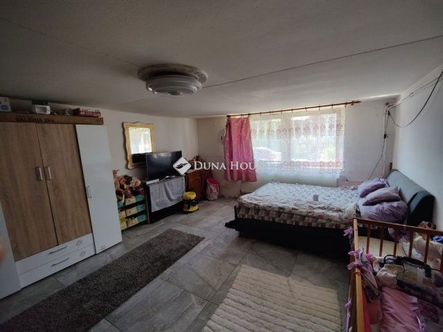 Eladó családi ház, Vácrátóton 33.5 M Ft, 3 szobás